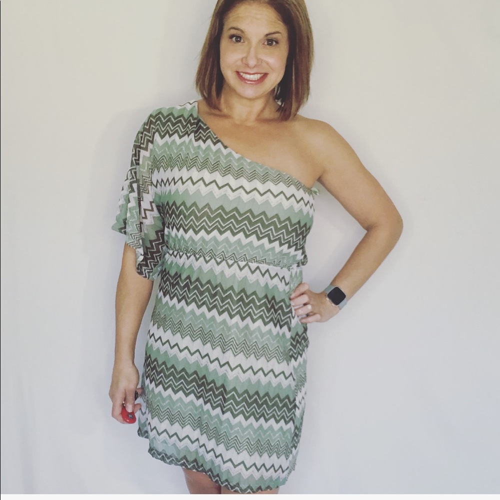 CHELSEA & VIOLET GREEN & SILVER STRIPE DRESS - Picture 2 of 6